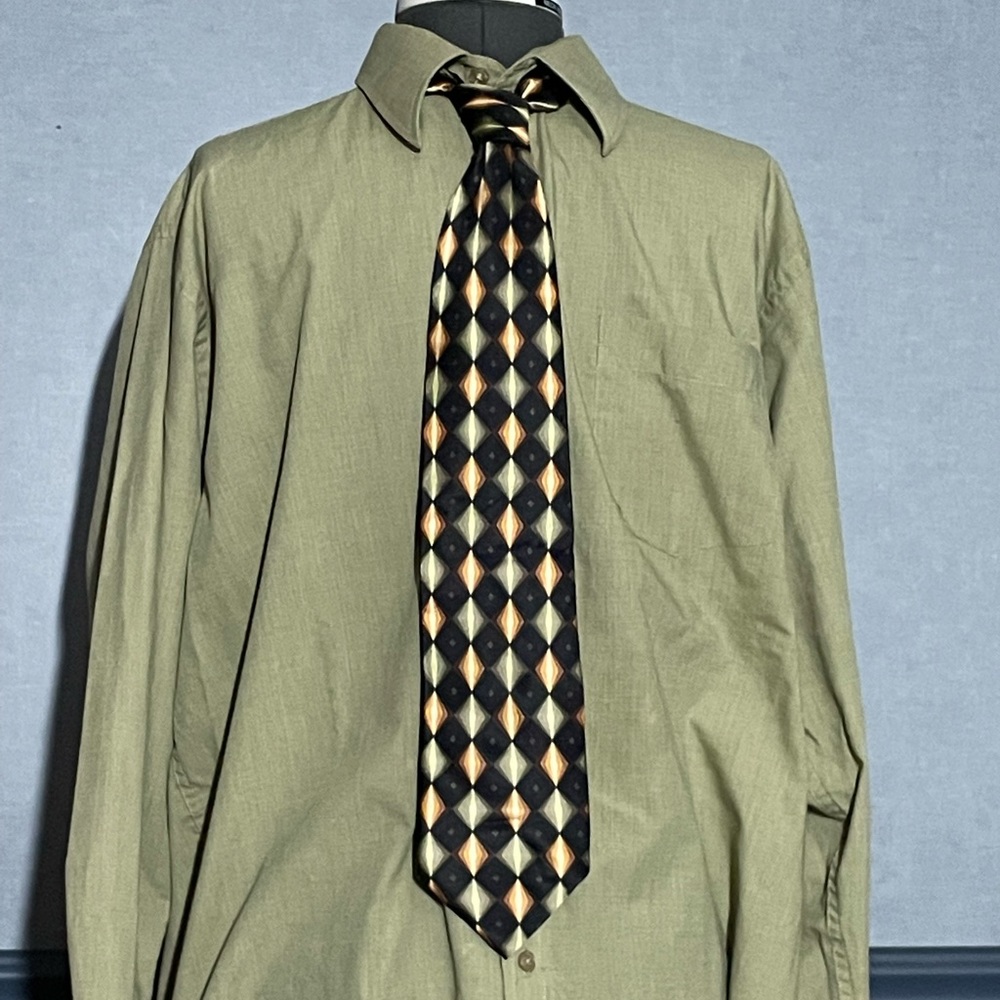 Alexander Julian tie